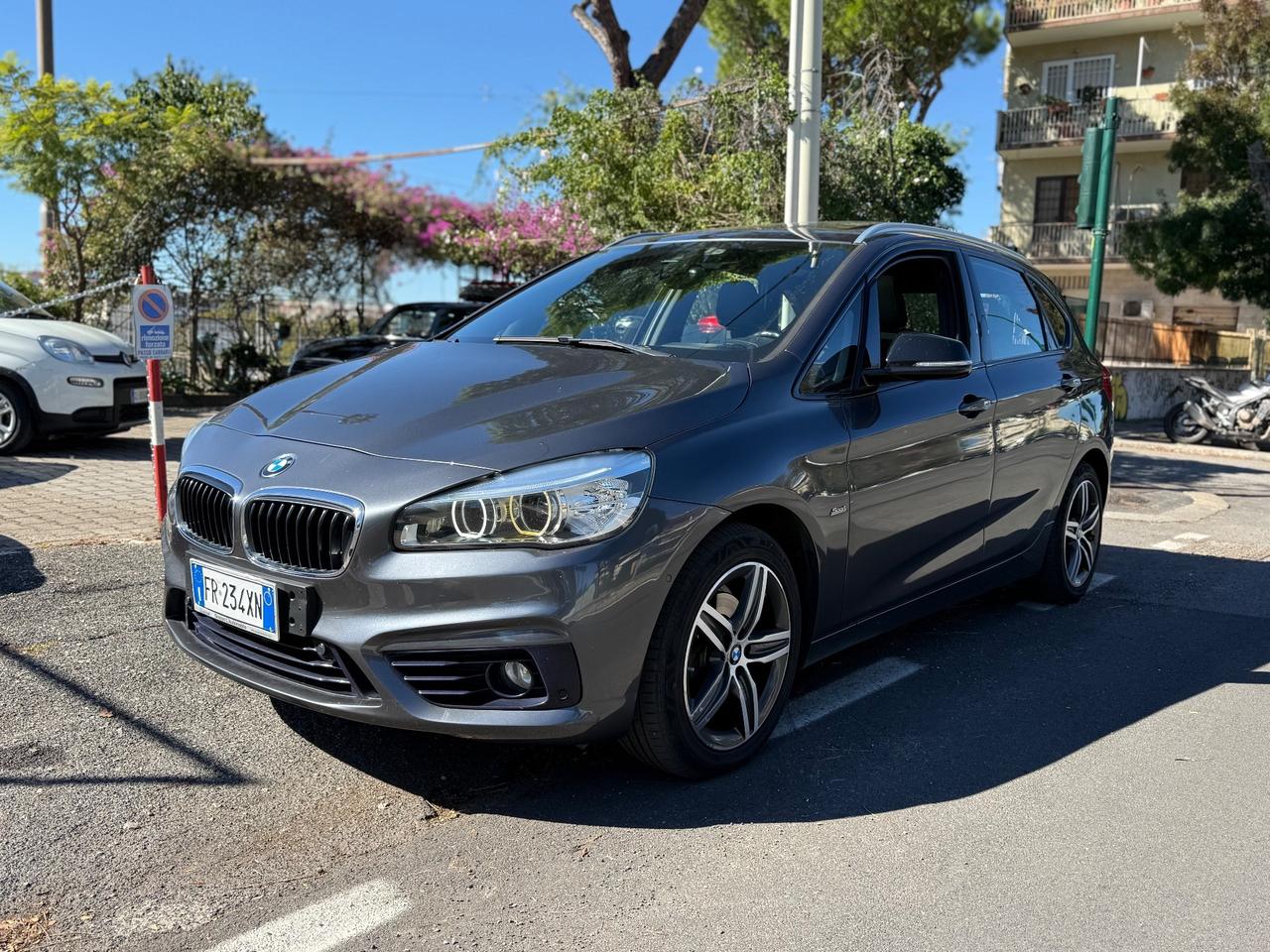 Bmw 2er Active Tourer 218d Luxury Tetto Navi