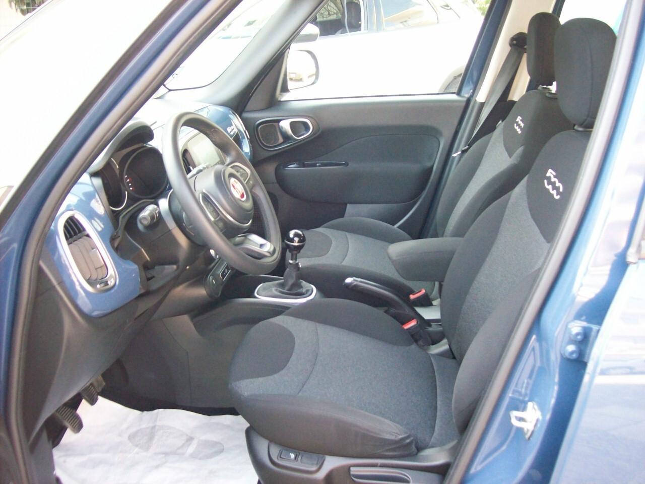 Fiat 500L 1.3 Multijet 95CV Business Navy