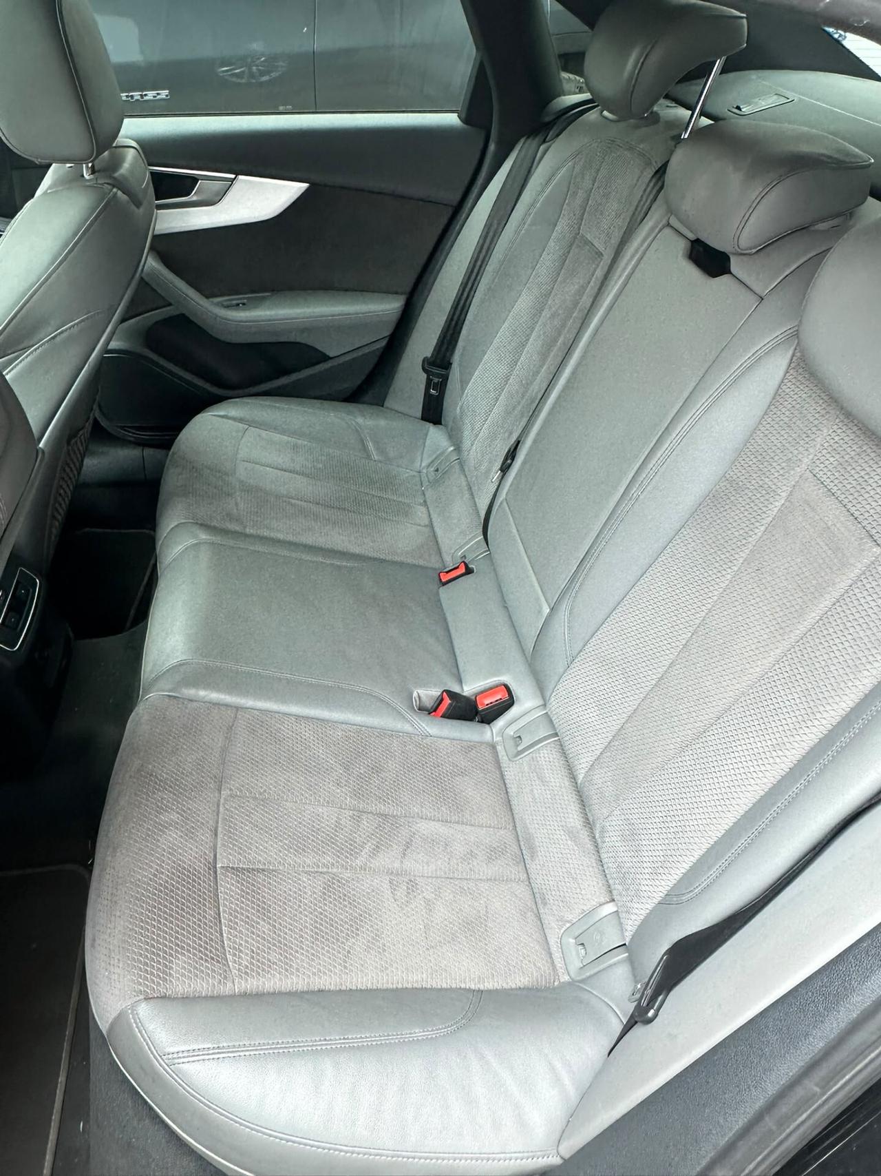 Audi A4 35 TDI/163 CV S tronic line edition