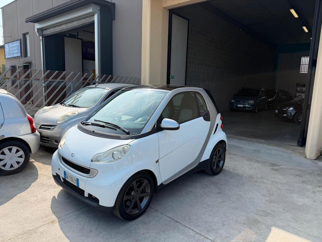 Smart ForTwo 1000 52 kW coupé pure