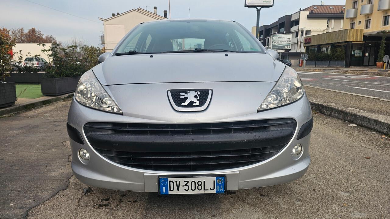 Peugeot 207 1.4 VTi 95CV 5p. XS