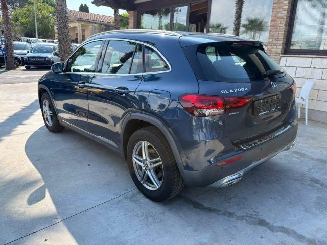 MERCEDES-BENZ GLA 200 d Sport Automatic