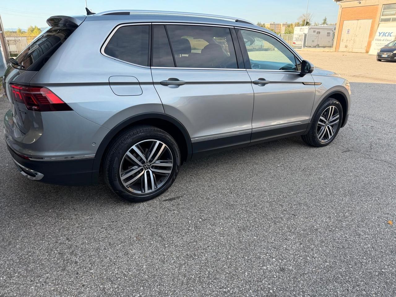 Volkswagen Tiguan Allspace 2.0 TDI SCR DSG 4MOTION Elegance 7 posti