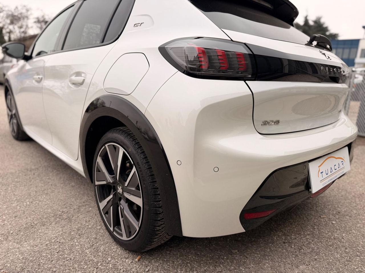 Peugeot 208 GT 1.2 PureTech 100 #8668