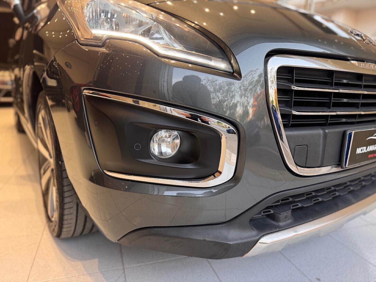 Peugeot 3008 BlueHDi Full “TETTO/NAV/RETR”