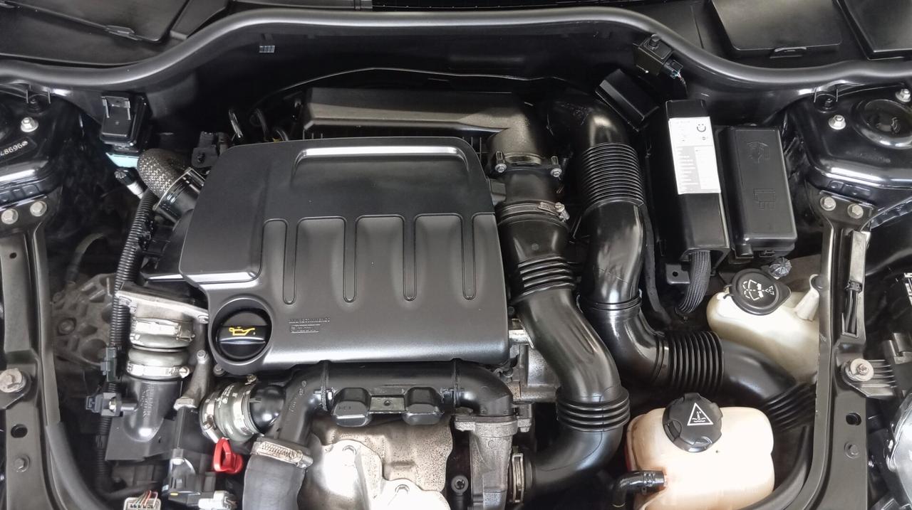 MINI COOPER D CLUBMAN 1.6 TDI - OK NEOP.