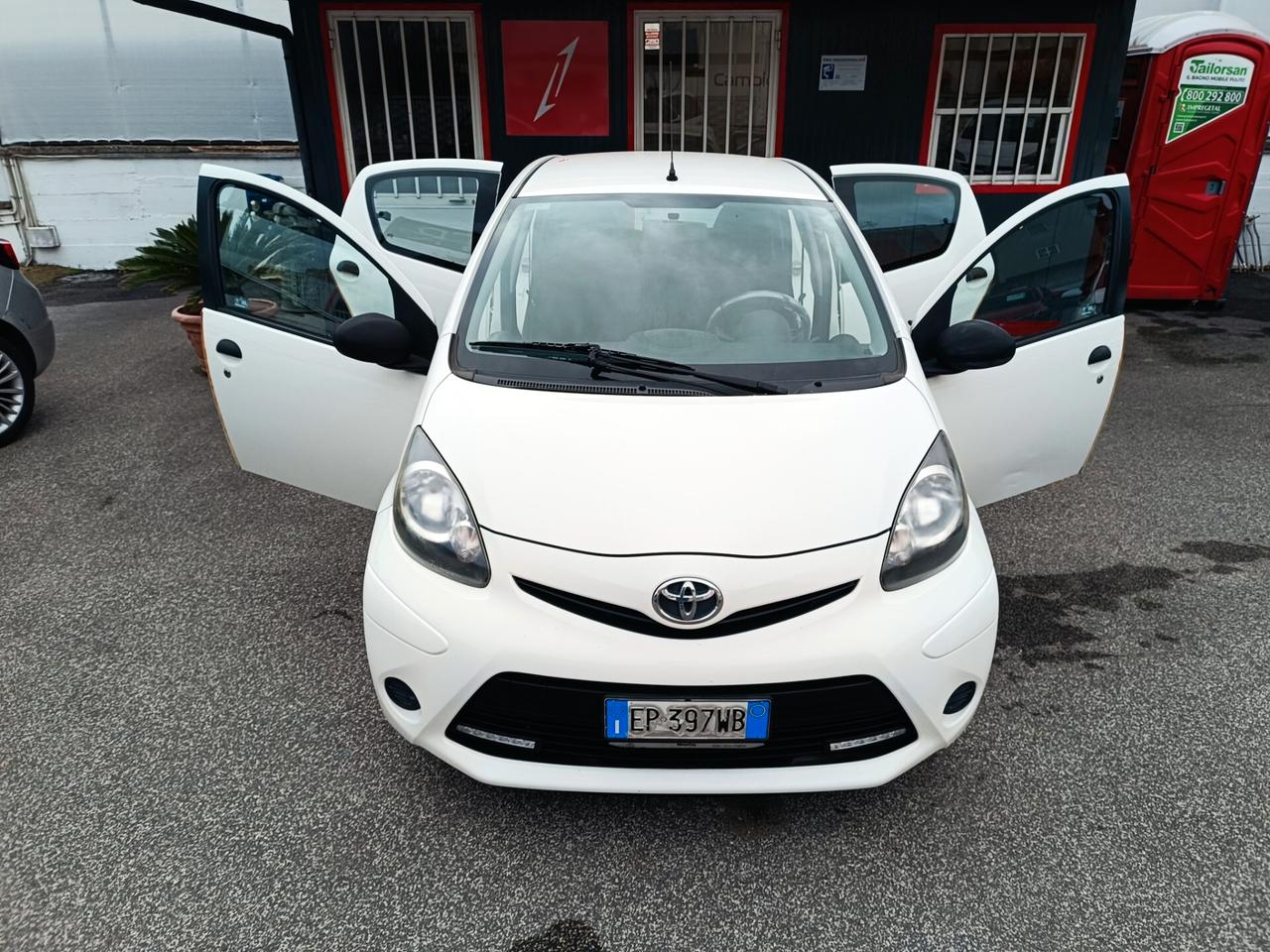 Toyota Aygo 1.0 12V VVT-i 5 porte Active Connect