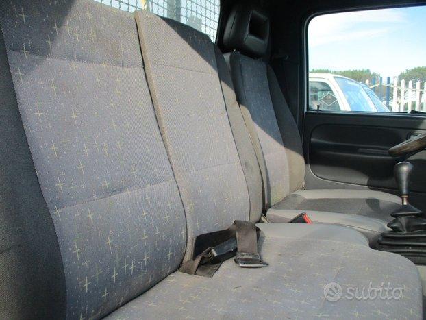 Nissan Cabstar 3000 120CV RIBALTABILE TRILATERALE