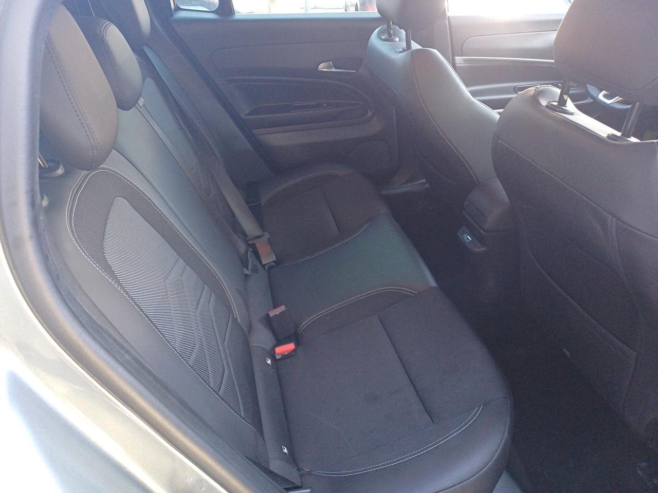 Jeep Avenger 1.2 Turbo 100 CV MHEV Summit