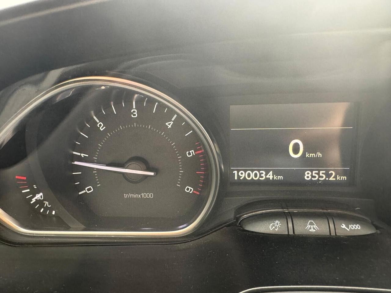 Peugeot 2008 BlueHDi 100 GT Line