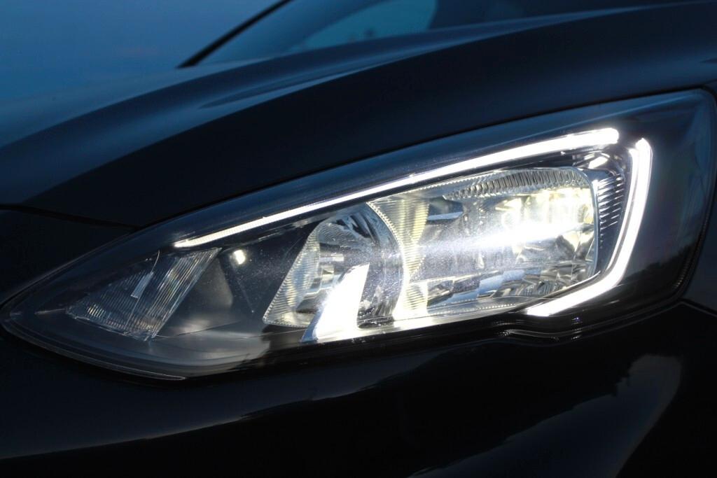 FORD FOCUS 1.5 EcoBlue 120CV ST-LINE *CAMERA *NAVI *LED