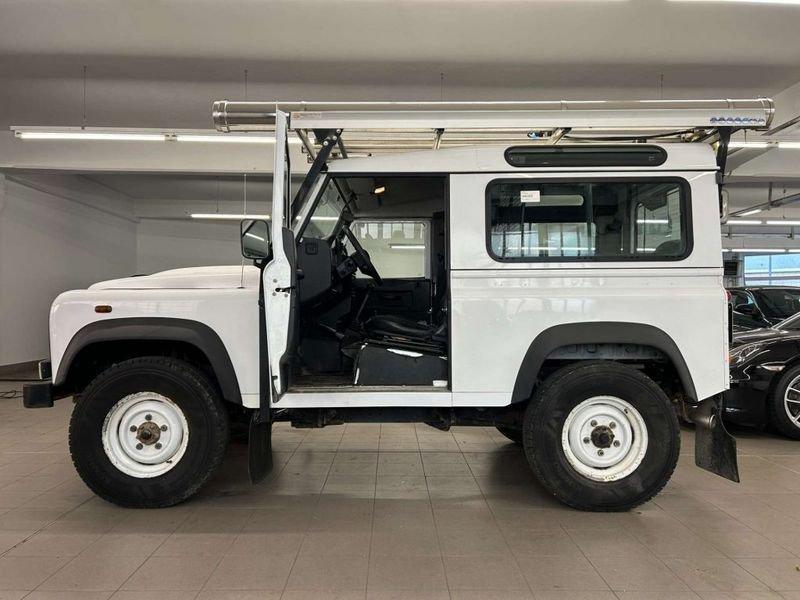 Land Rover Defender 90 2.4 TD4 Station Wagon SE