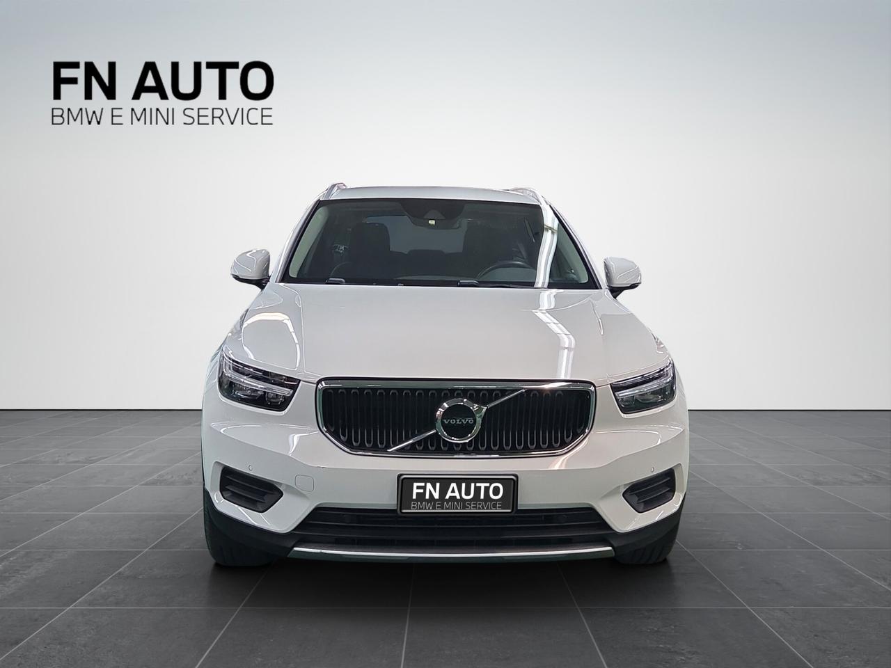 Volvo XC40 T3 Geartronic Momentum Pro