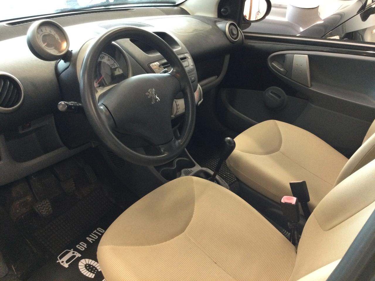 Peugeot 107 1.0 68CV 5p. Sweet Years