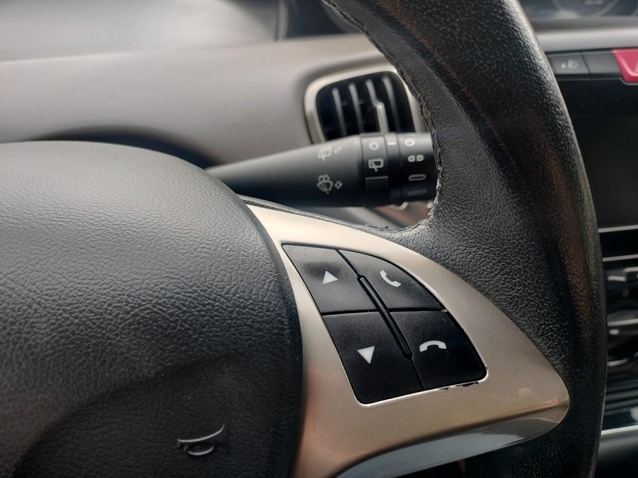 Lancia Ypsilon 1.2 69 CV 5 porte GPL Ecochic Platinum