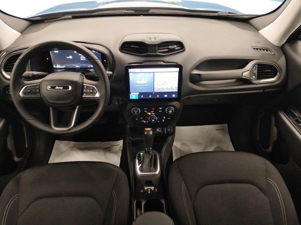 Jeep Renegade 1.5 Turbo T4 MHEV Summit