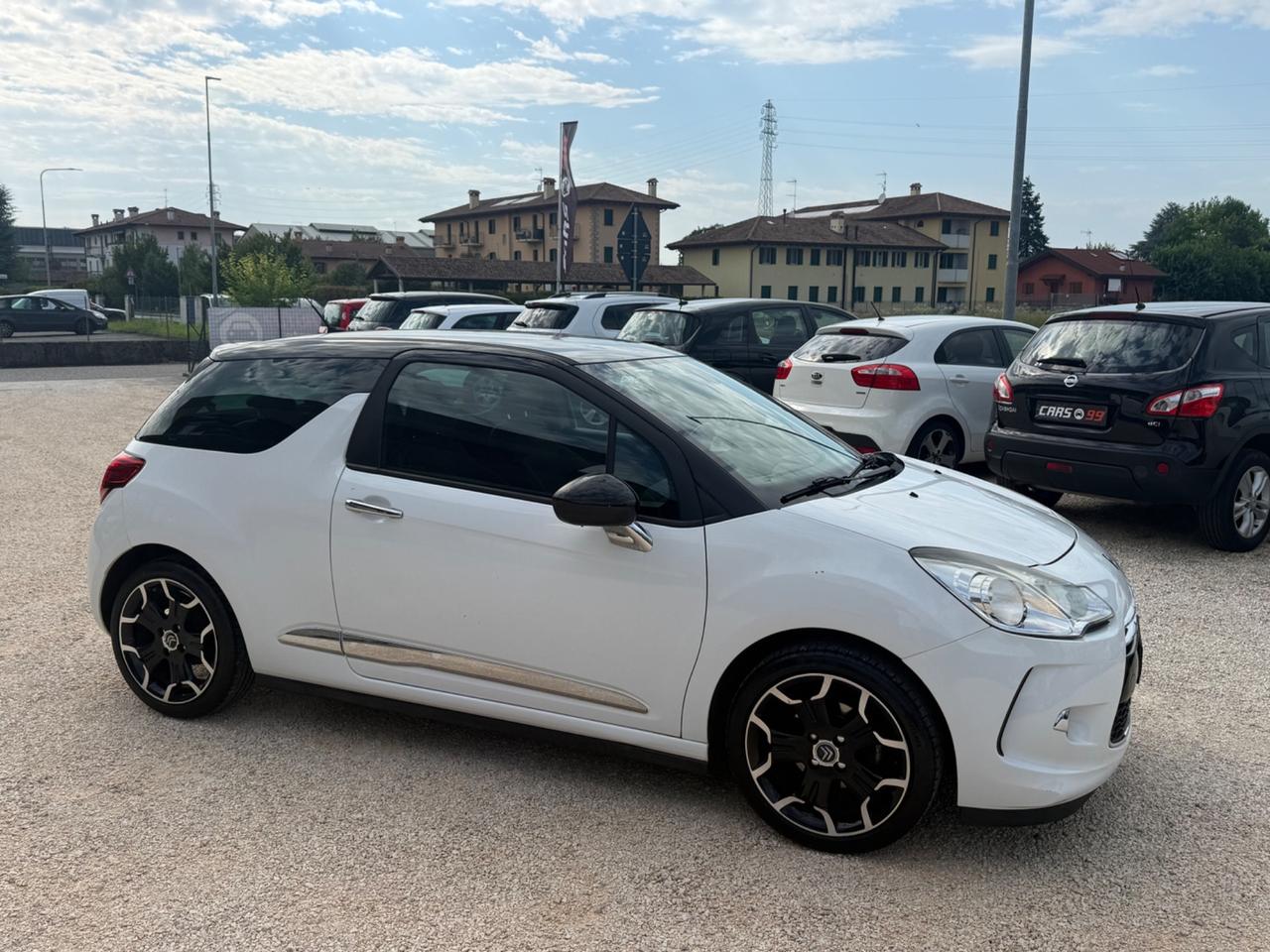 Ds DS3 3 1.2 VTi 82 Just Black