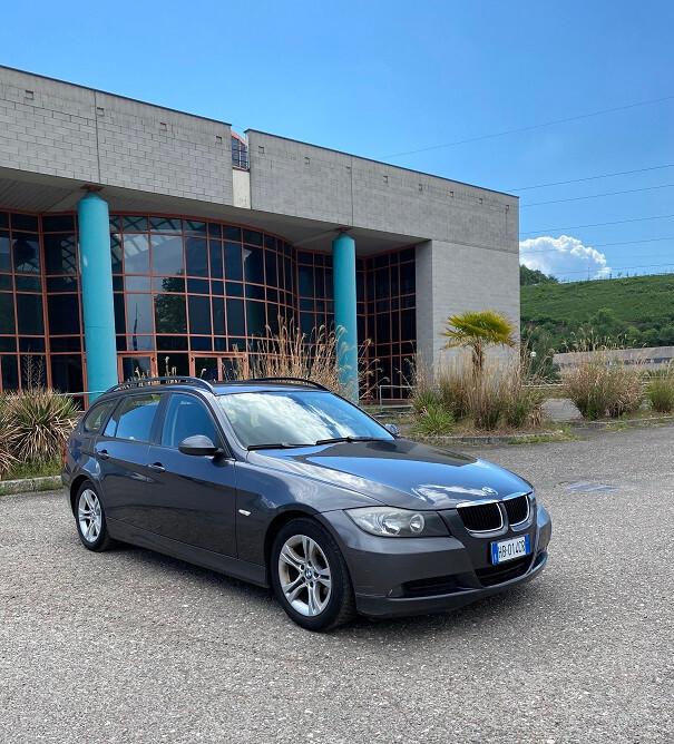 Bmw 320 320d cat Touring Attiva
