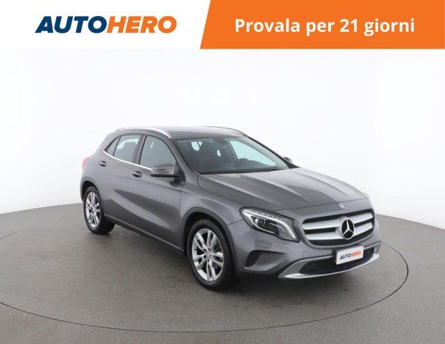 MERCEDES-BENZ GLA 200 d Automatic 4Matic Sport