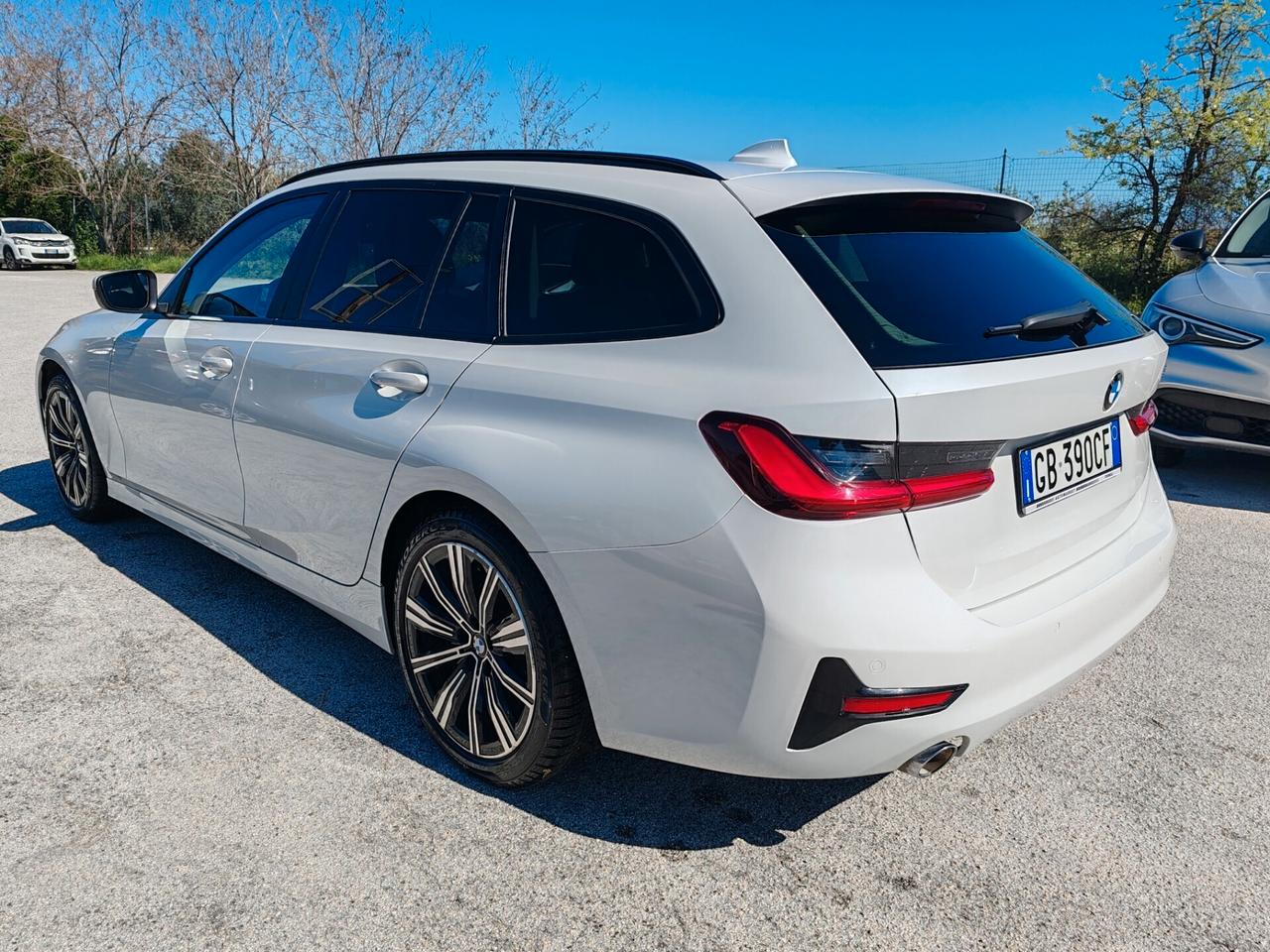 Bmw 318d Touring Business Advantage Aut.