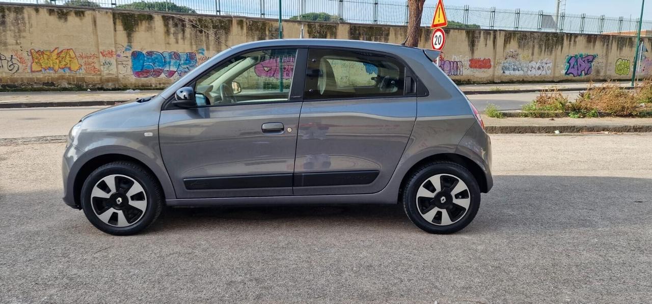 Renault Twingo 1.0 70cv LIMITED SOLI 52.000KM