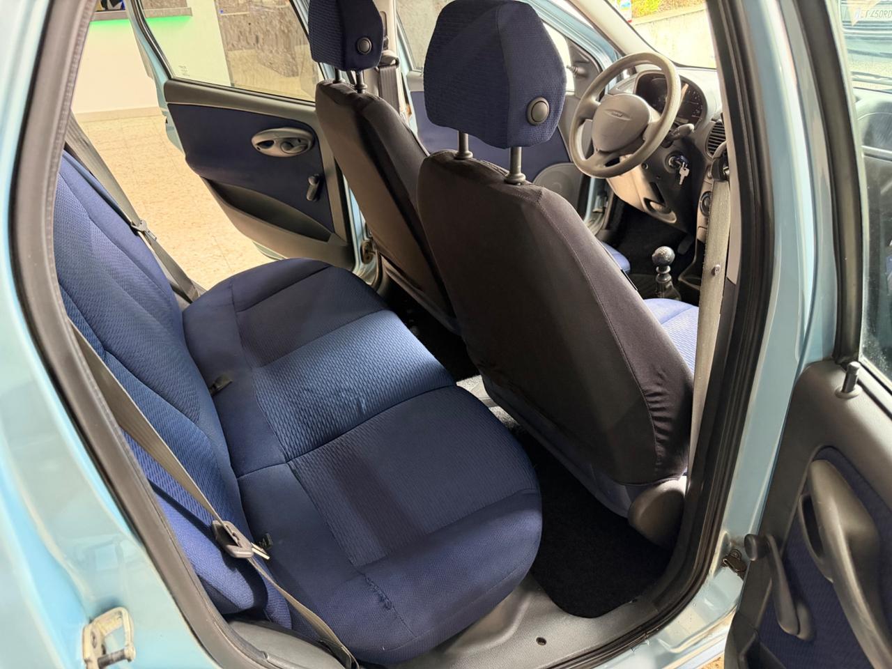 Fiat Punto 1.2i cat 5 porte