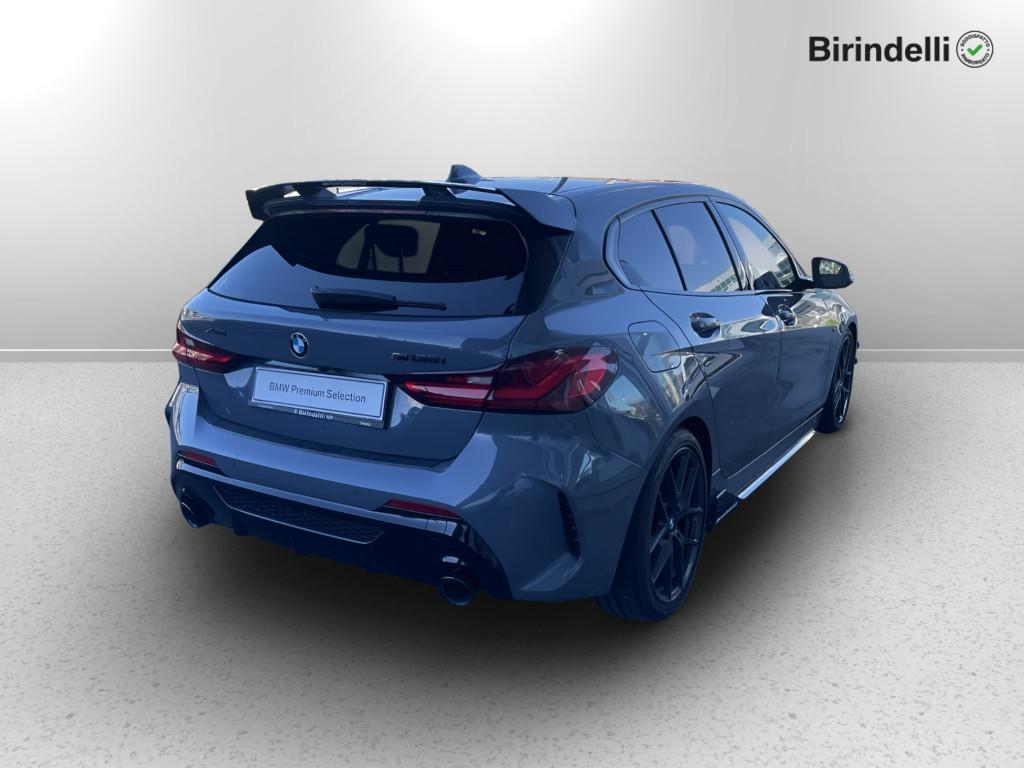 BMW Serie 1 (F40) - M 135i xDrive