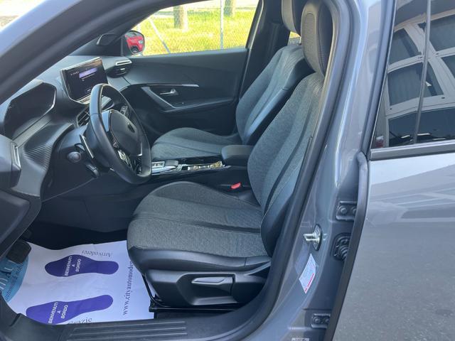 PEUGEOT 2008 PureTech 130 S&S EAT8 Allure