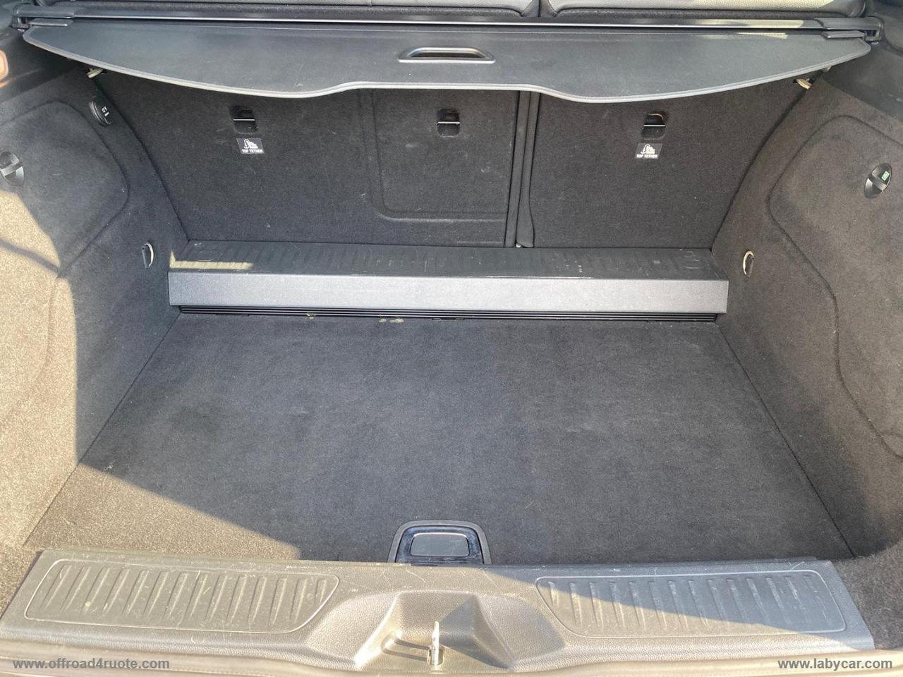 MERCEDES-BENZ B 200 d Automatic Premium