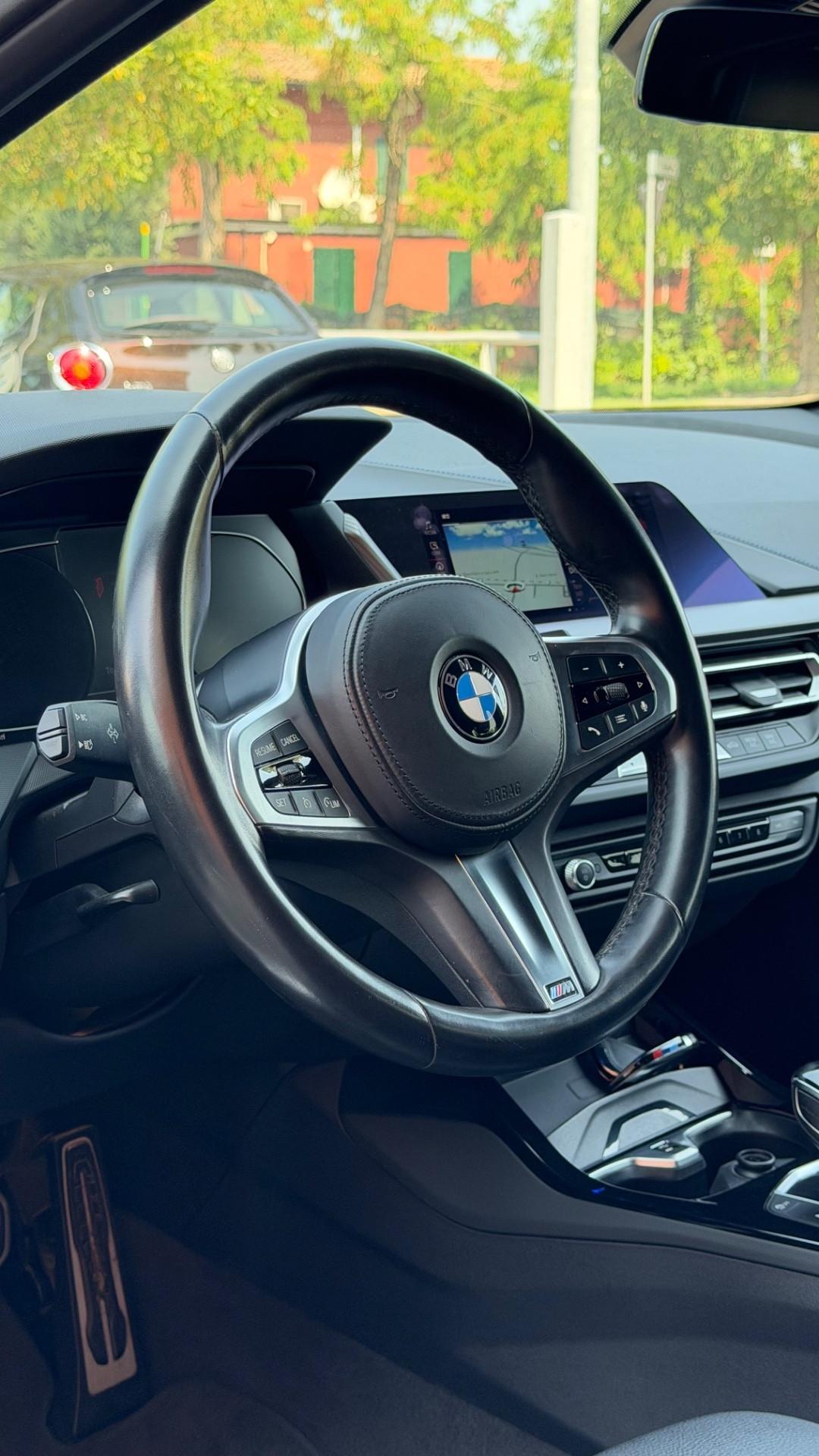 Bmw 116d 5p. Msport