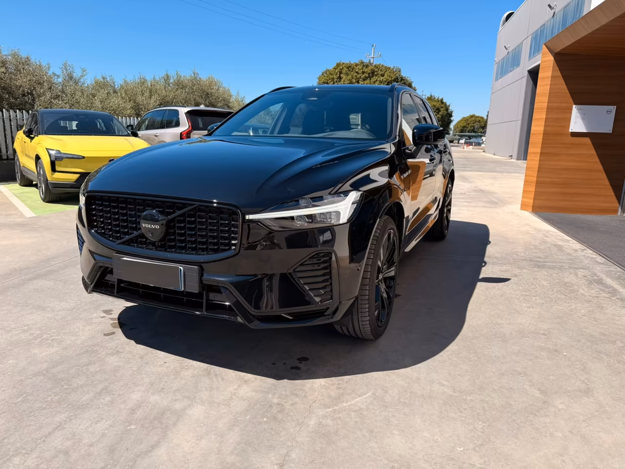 Volvo XC 60 XC60 T6 Plug-in hybrid AWD automatico Plus Black Edition