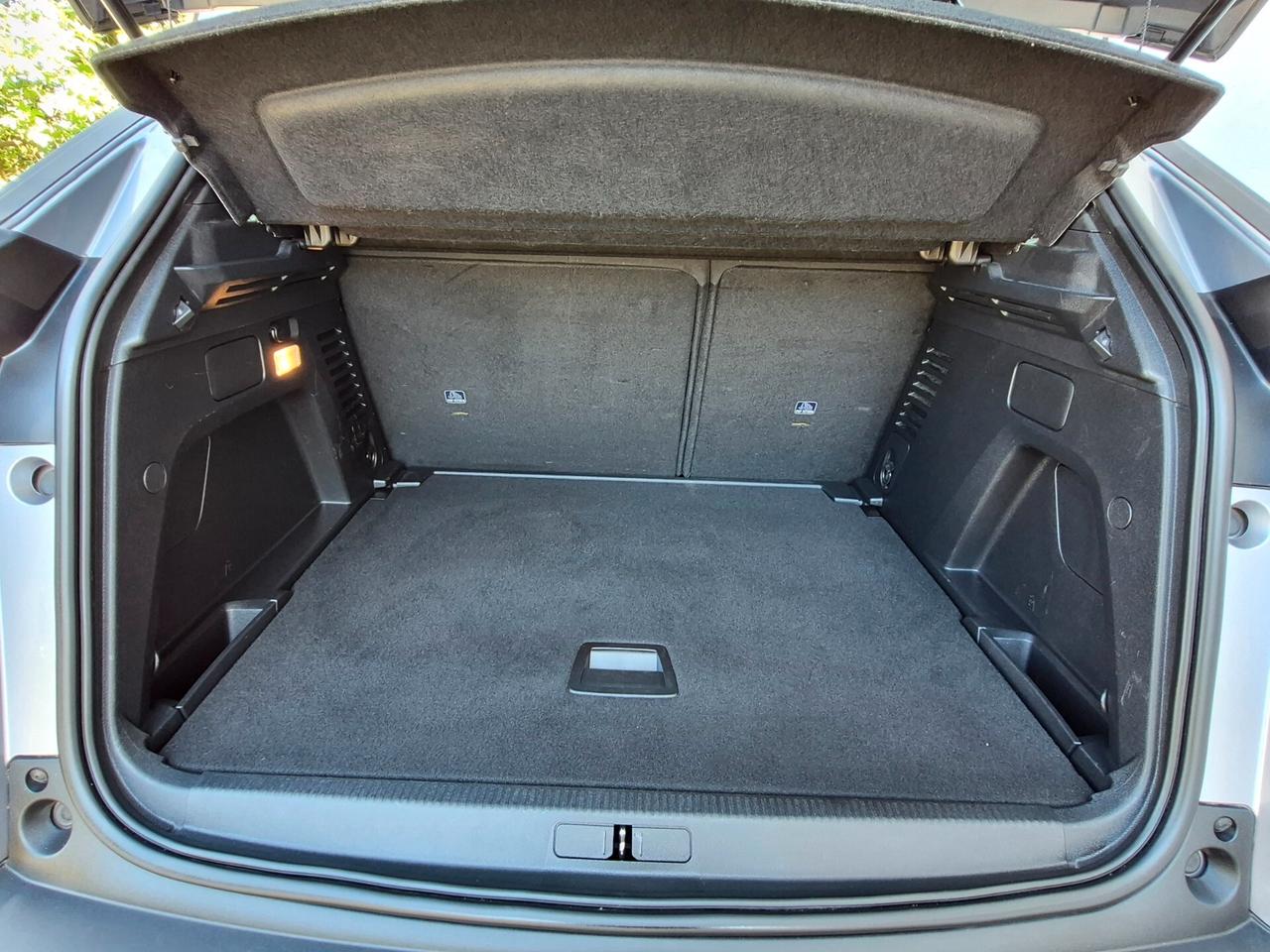 Peugeot 3008 BlueHDi 130 CV EAT8 Active Pack