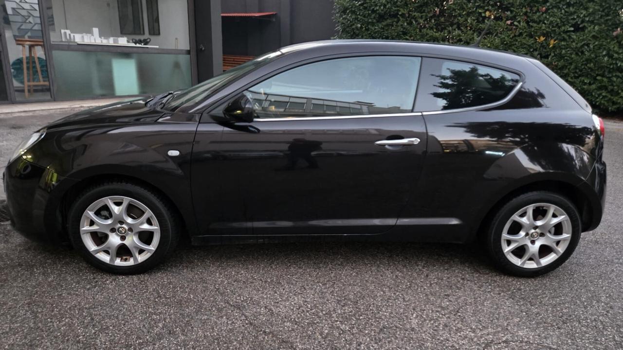 Alfa Romeo MiTo 1.3 JTDm-2 95 CV S&S Distinctive