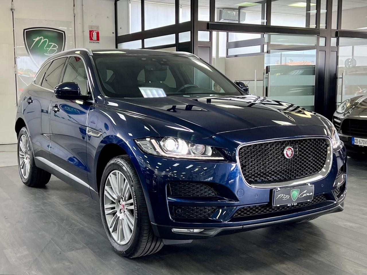 Jaguar F-Pace 2.0d i4 Pure 180cv auto
