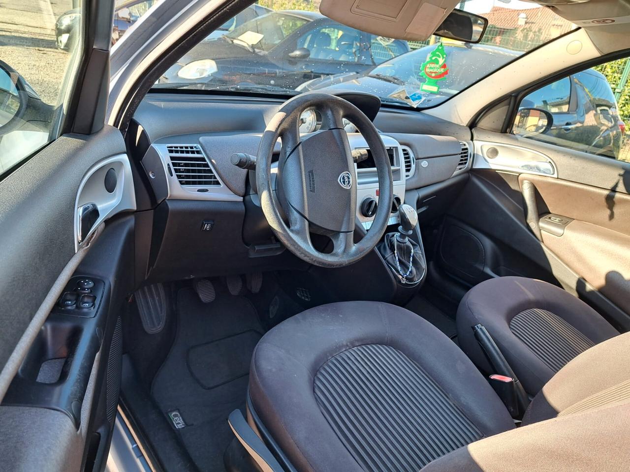 Lancia Ypsilon 1.4 Argento Ecochic GPL