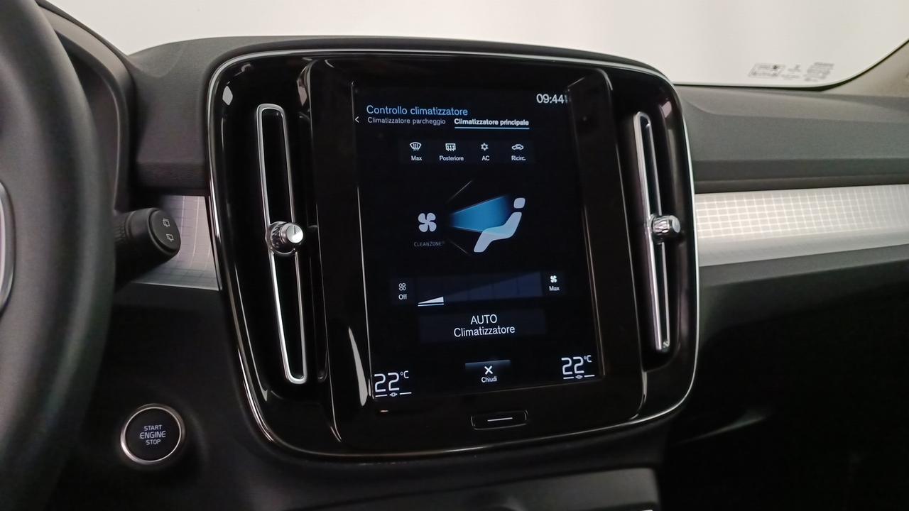 VOLVO XC40 1.5 t2 Momentum auto my21