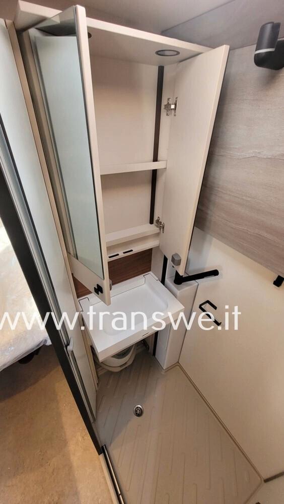 Bürstner Papilon PC 6.0 van con letto matrimoniale posteriore