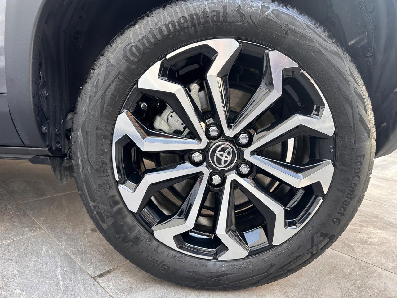 Toyota Yaris Cross 1.5 Hybrid 5p. E-CVT AWD-i Trend