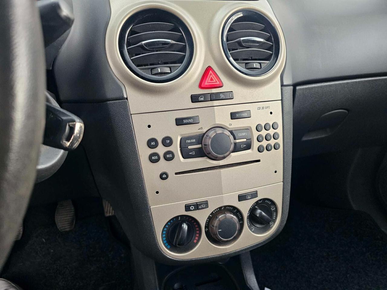 Opel Corsa 1.2 5 porte Enjoy GPL Neopatentati