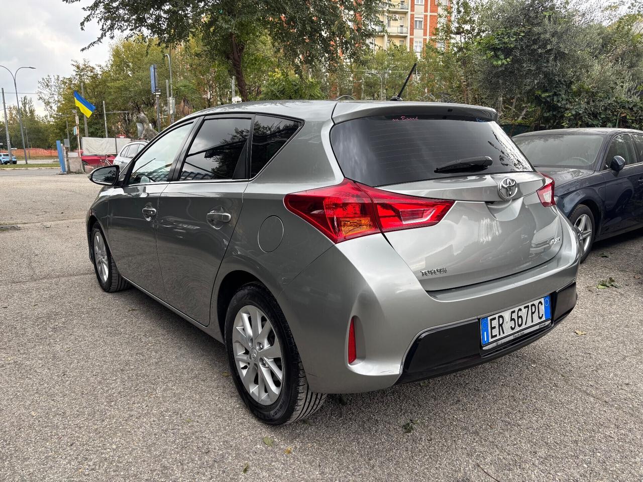 Toyota Auris 1.4 D-4D 5 porte ok neopatentati