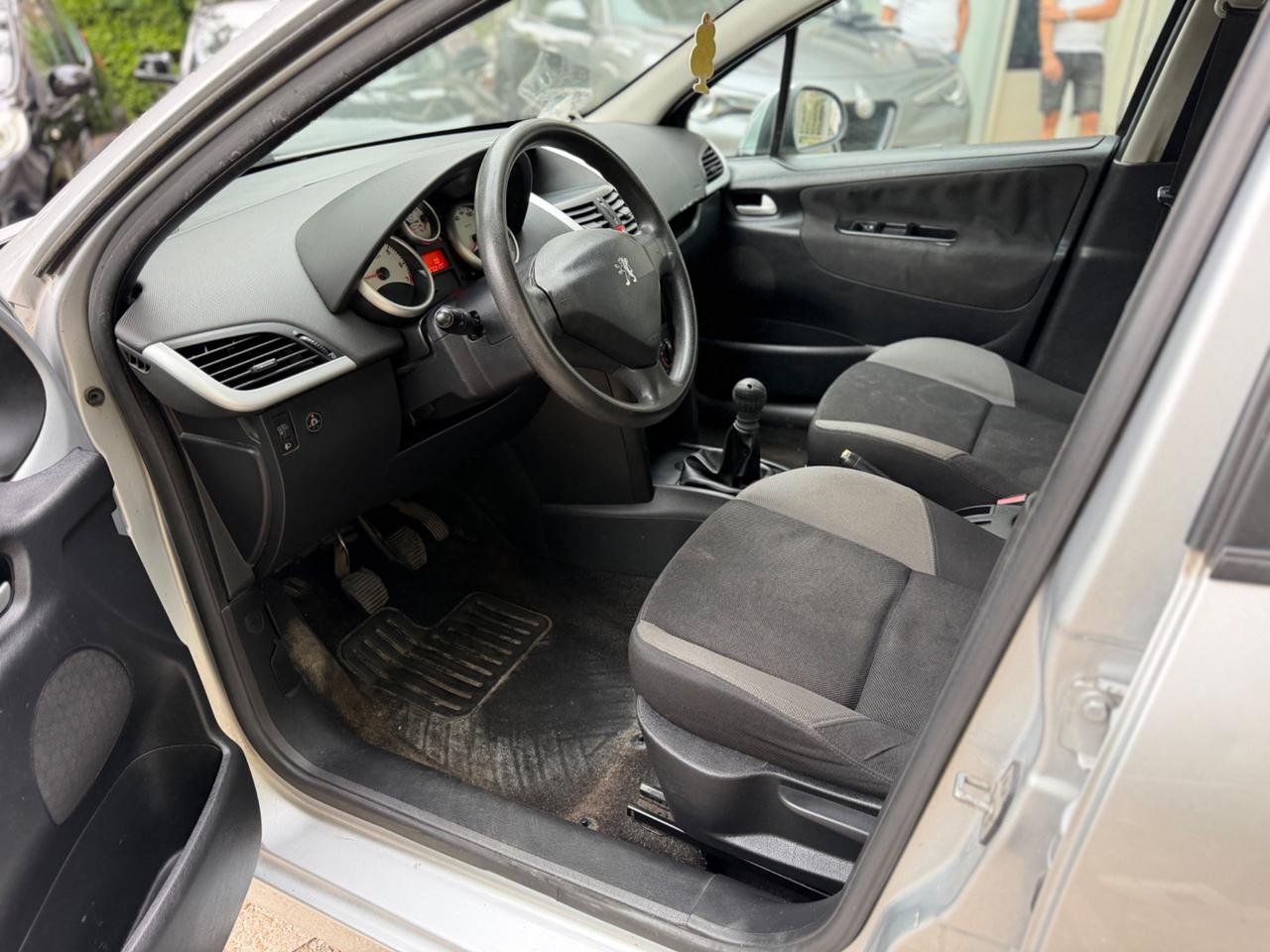 Peugeot 207 1.4 8V 75CV 5p. Energie Sport ECO GPL
