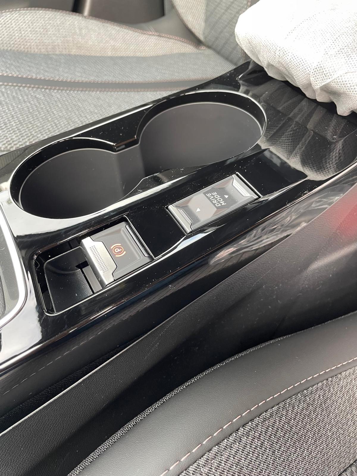 Peugeot 2008 1.2 PureTech 100 S&S Allure