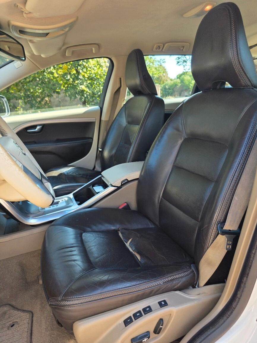 Volvo XC 70 XC70 D3 Geartronic Summum