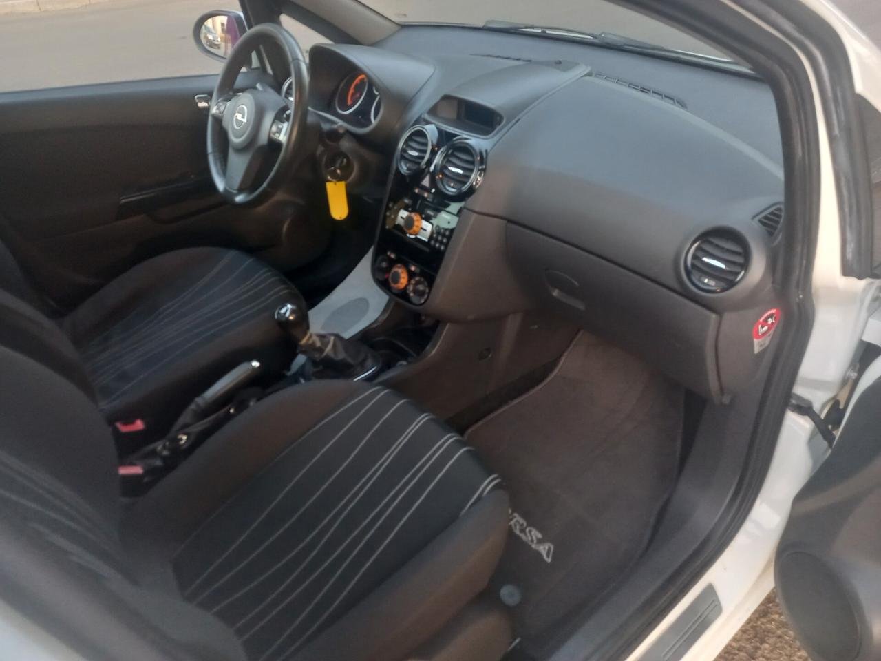 OPEL CORSA 1.3CDTI TETTO APRIBILE