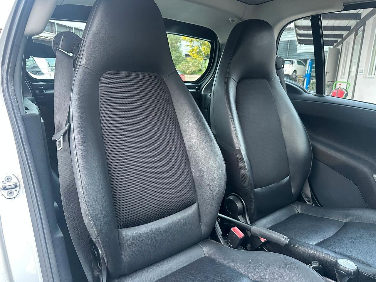 Smart ForTwo 1000 52 kW MHD coupé pure