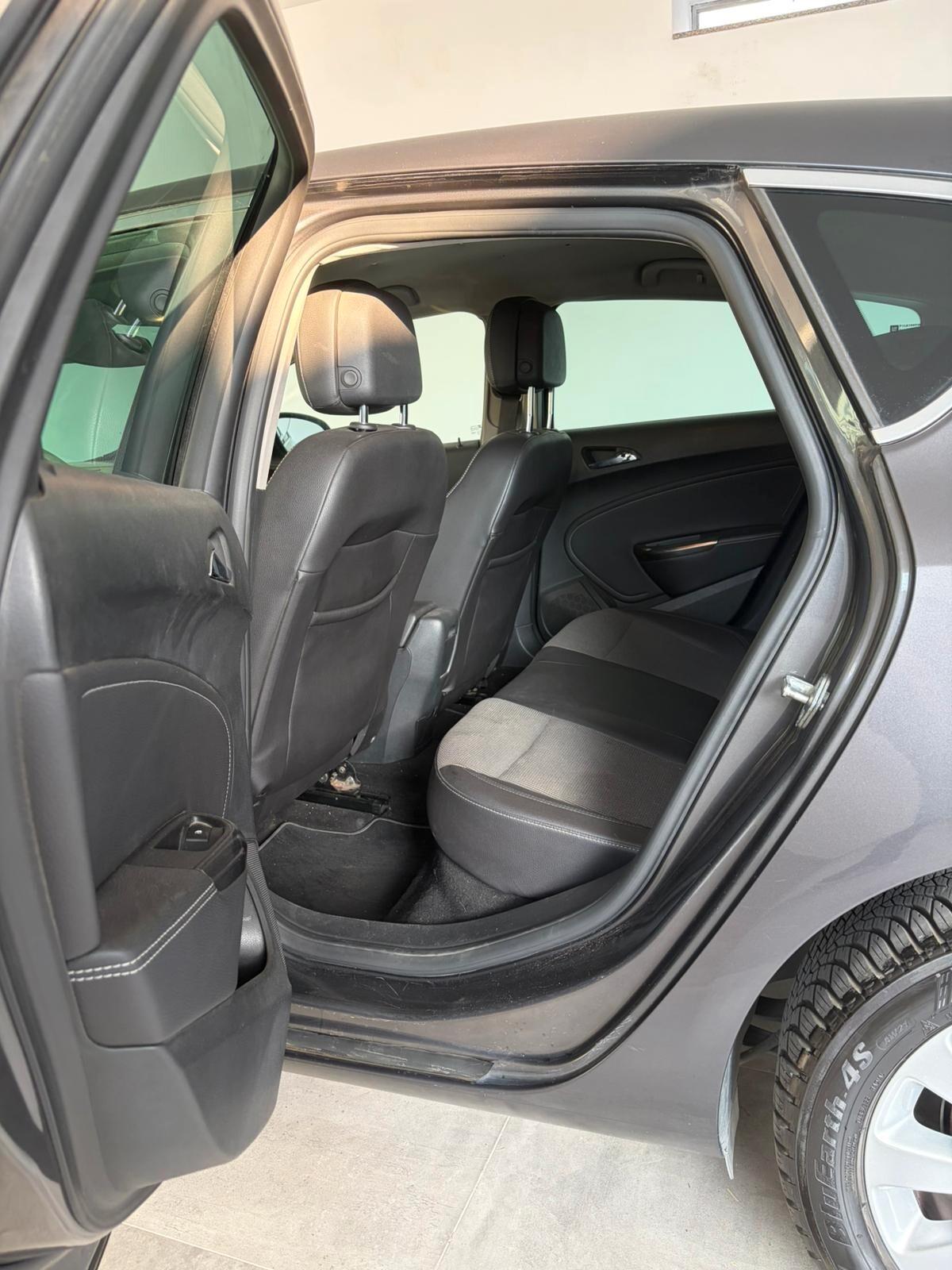 Opel Astra 1.7 CDTI 110CV Cosmo