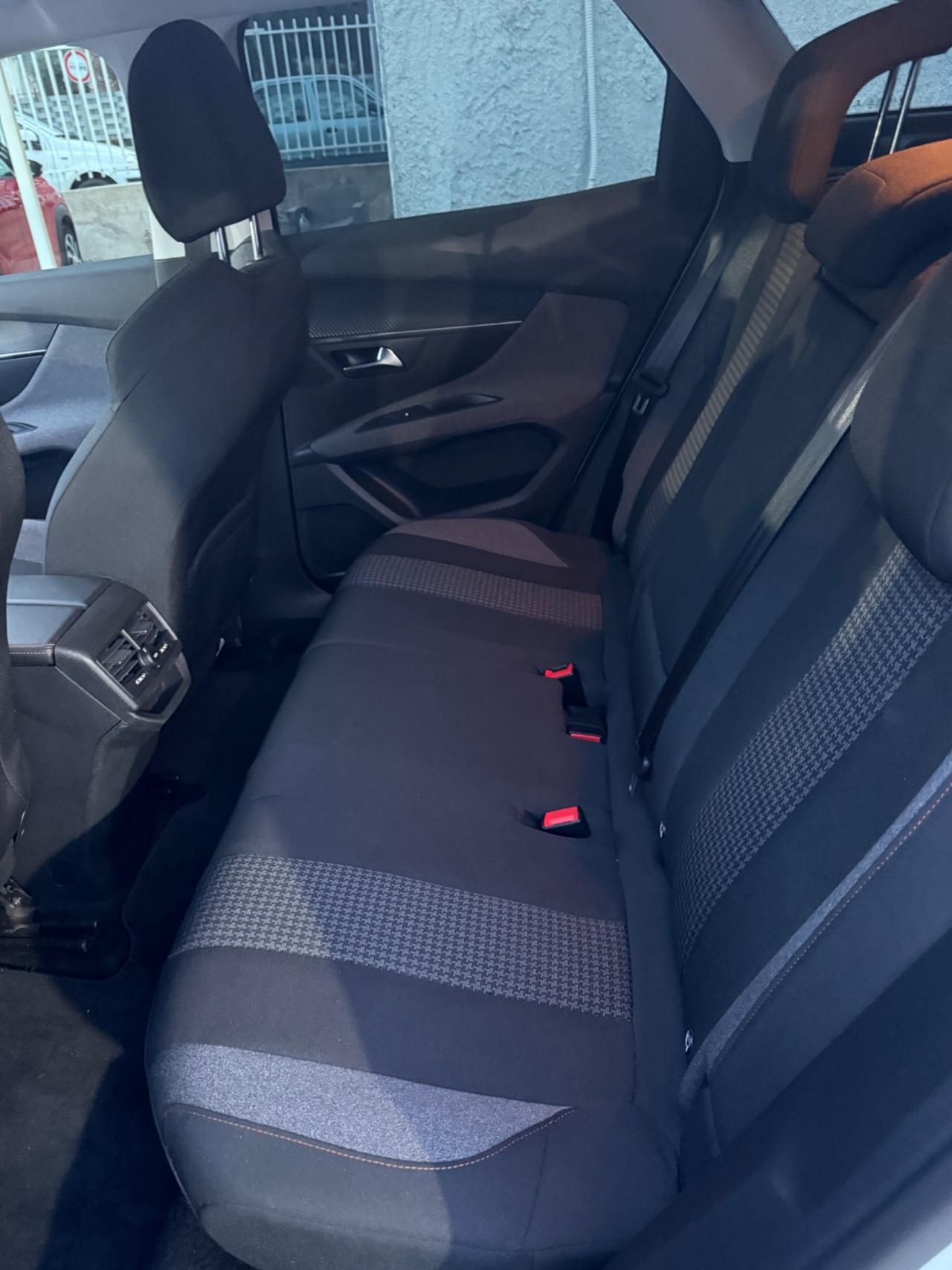 Peugeot 3008 BlueHDi 130 S&S Allure