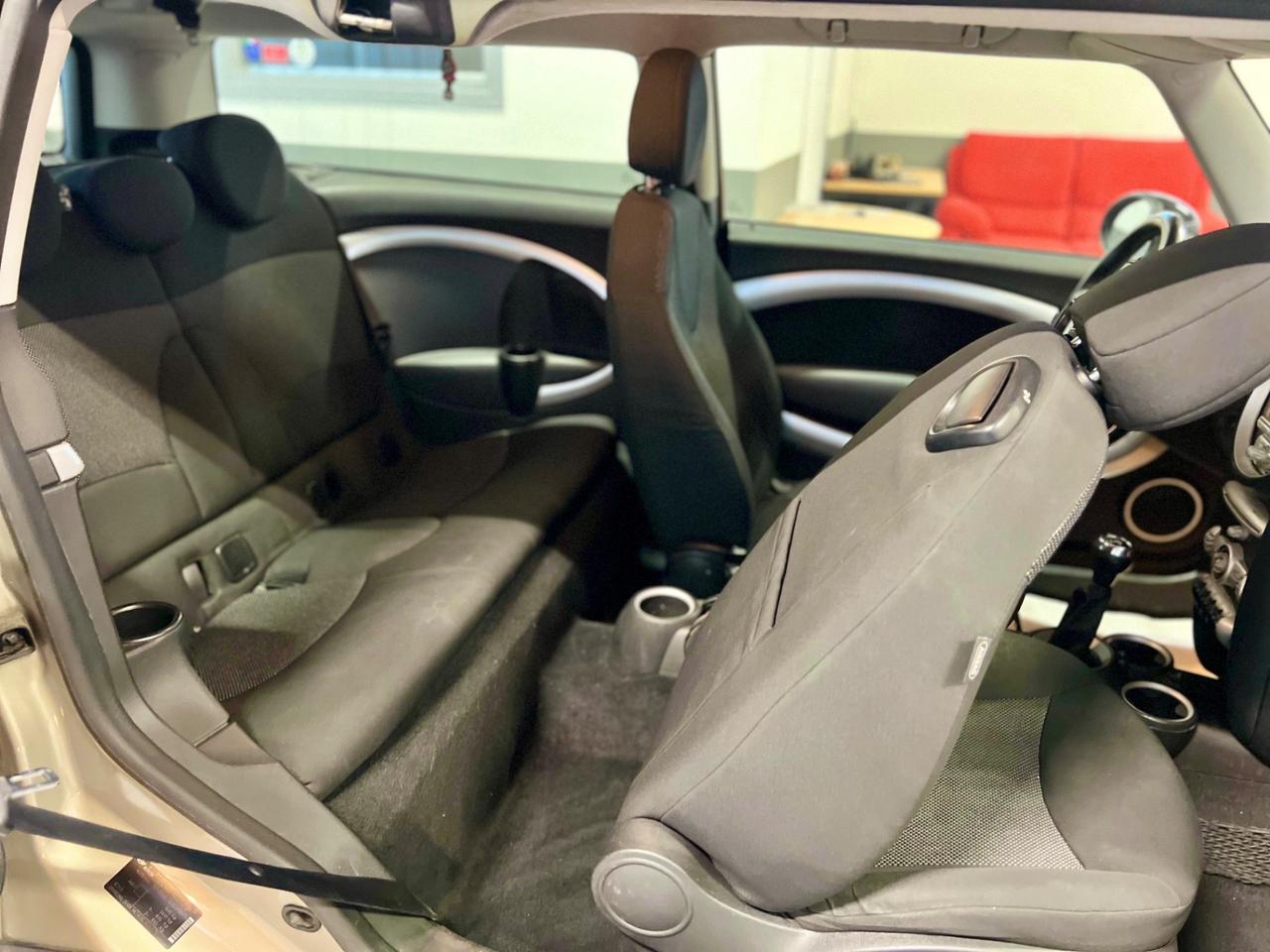 Mini Cooper Clubman 1.6 16V Pepper