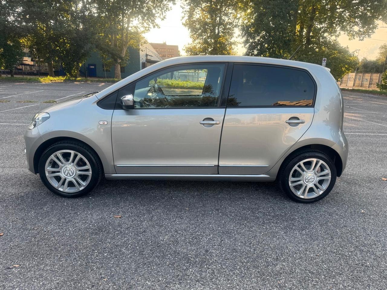 Volkswagen up! 1.0 5p. eco move BlueMotion Technology