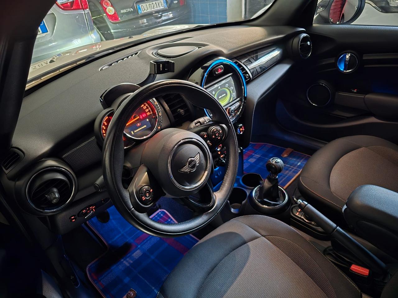 Mini Cooper d 1.5 116cv full perfetta tutta tagliandata casa madre accetto permute